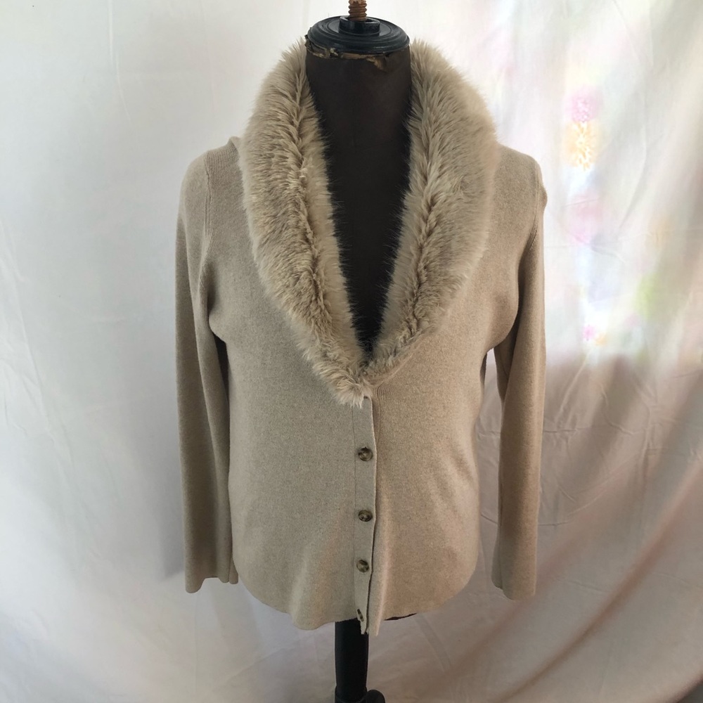 Banana Republic sweater with faux fur collar